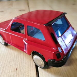 Handmade-model-Renault 5